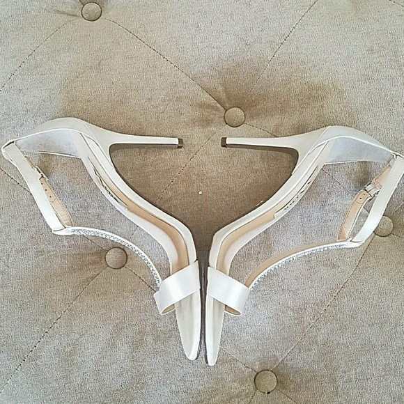 Ivory & crystal shoe - Picture 3 of 4